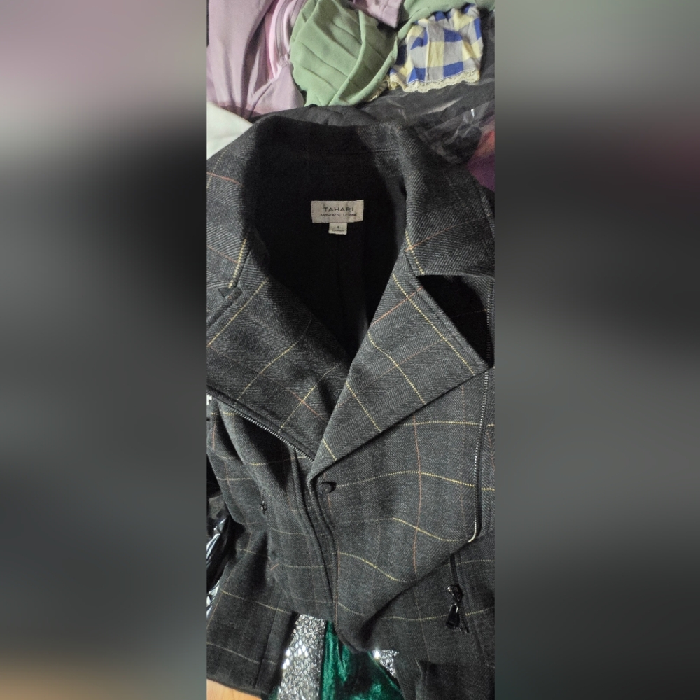 Tahari Gray Plaid Women's Jacket